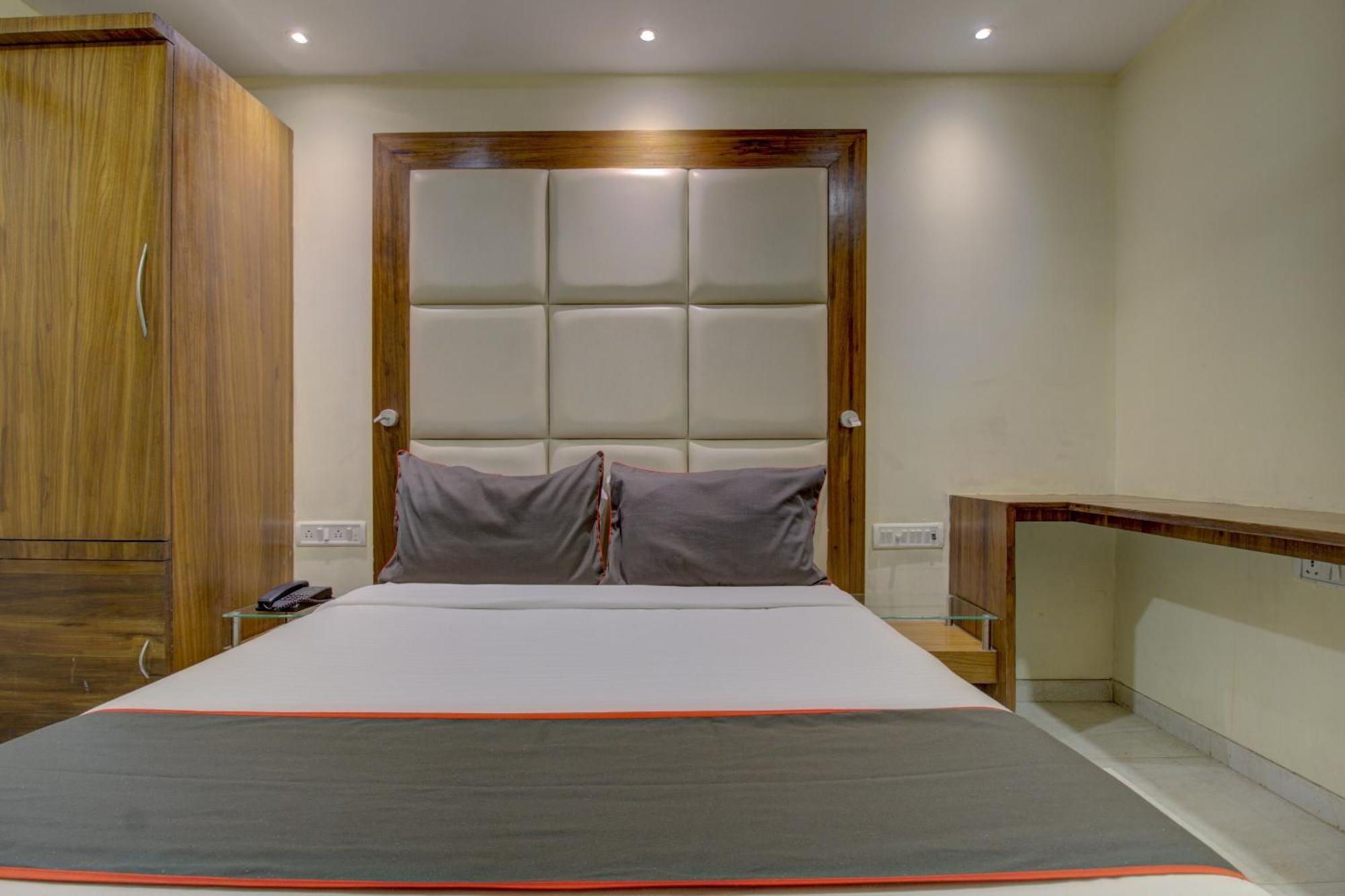 Hotel O Address Inn Mumbai Dış mekan fotoğraf